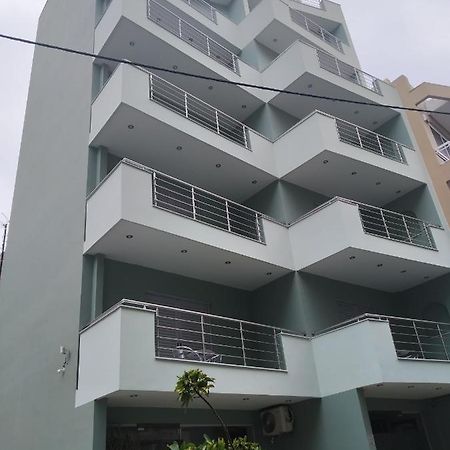 פיראוס Elaea Boutique Apartments מראה חיצוני תמונה