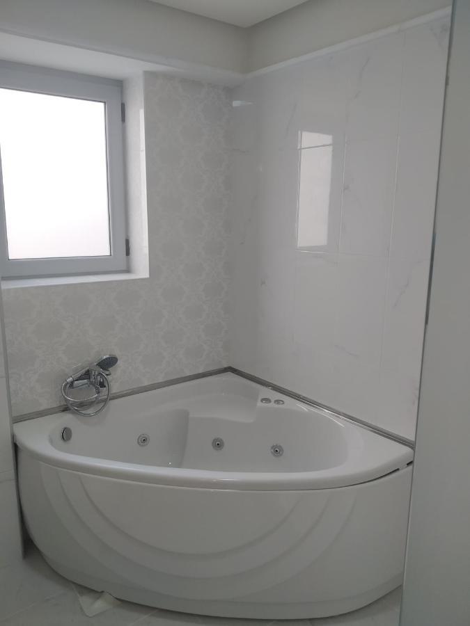 פיראוס Elaea Boutique Apartments מראה חיצוני תמונה