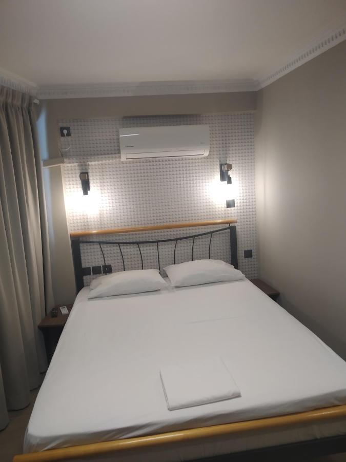 פיראוס Elaea Boutique Apartments מראה חיצוני תמונה