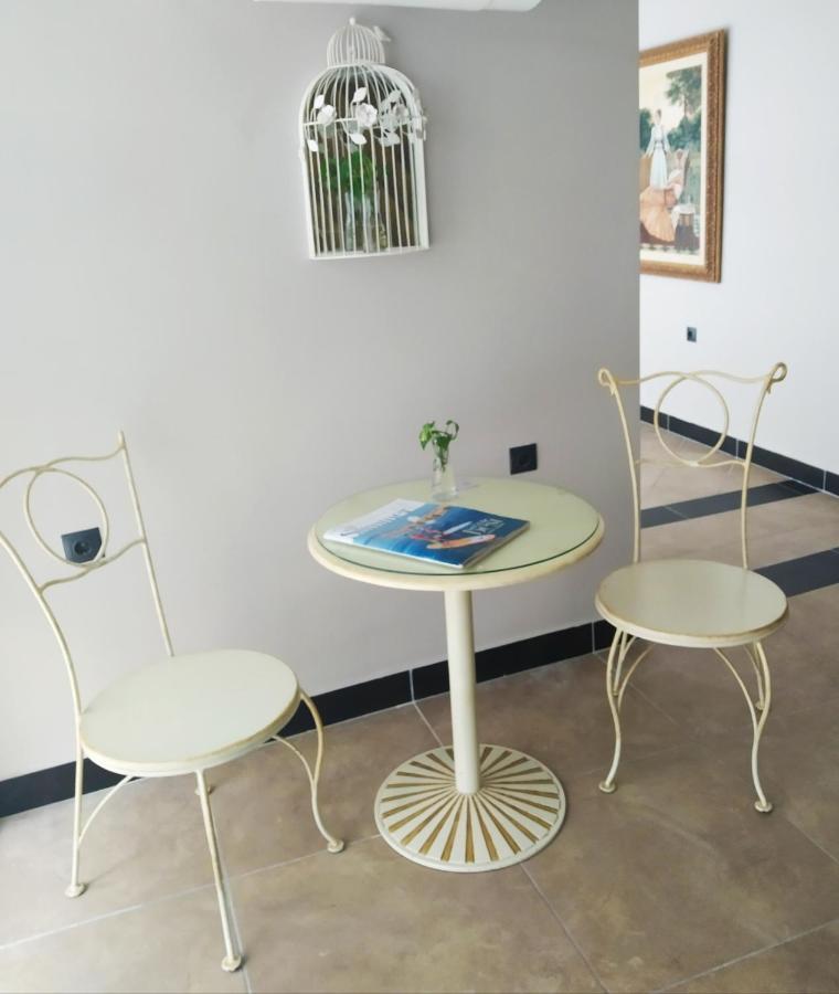 פיראוס Elaea Boutique Apartments מראה חיצוני תמונה