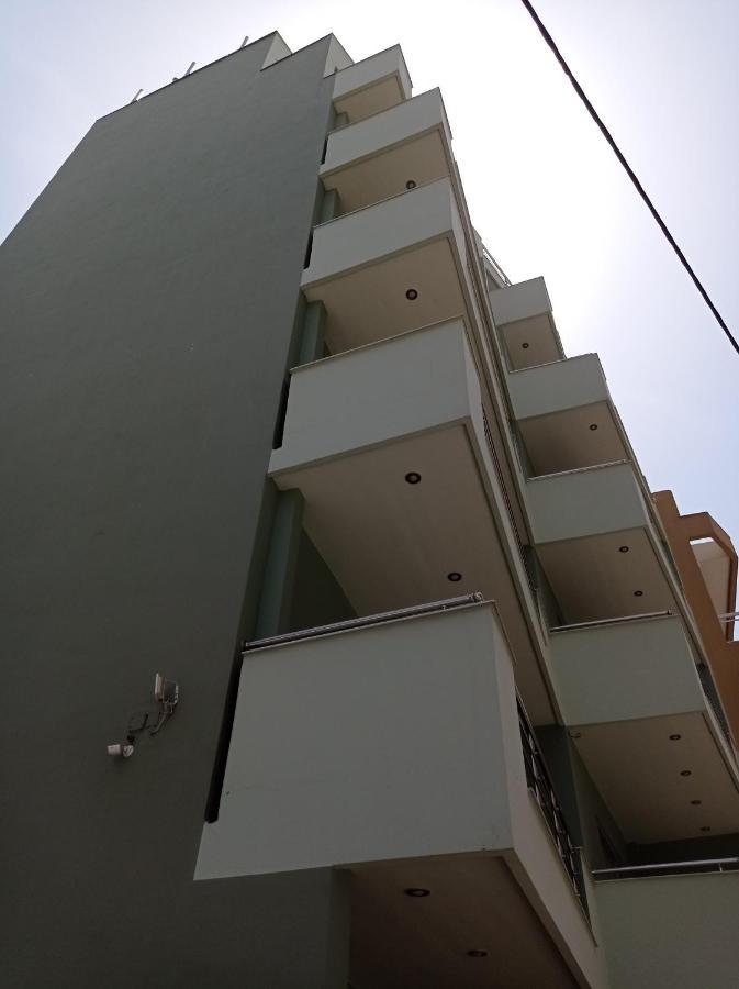 פיראוס Elaea Boutique Apartments מראה חיצוני תמונה