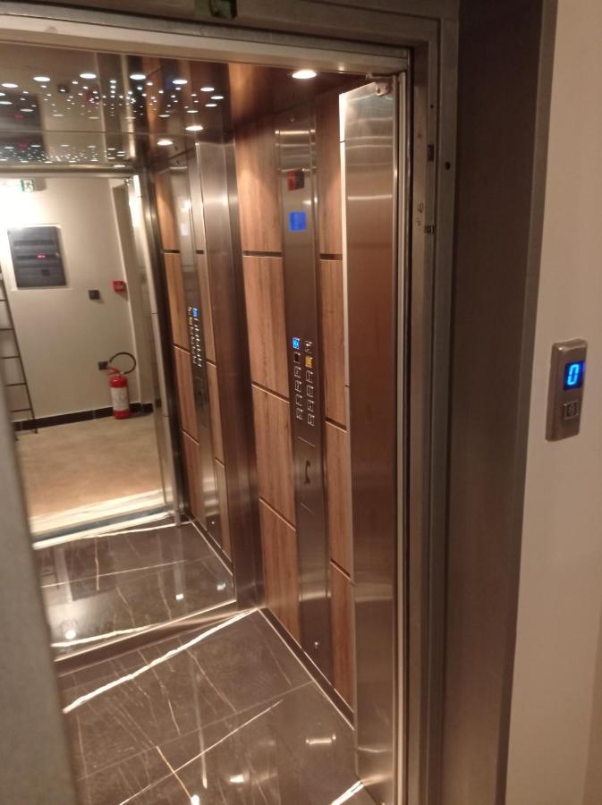 פיראוס Elaea Boutique Apartments מראה חיצוני תמונה